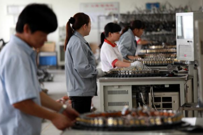 《電子廠招聘信息，流水線上班究竟累不累？》